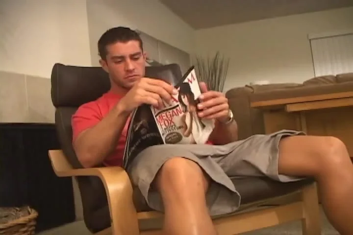 Cody Cummings: Horny Italian Hunk
