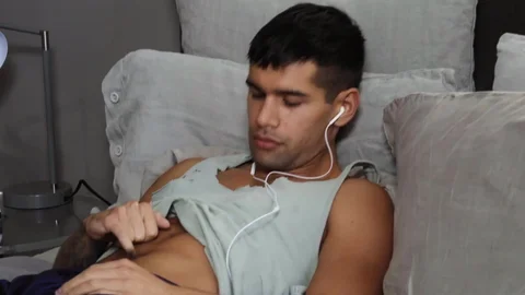 DrillMyHole: American Man Takes Control of Twink