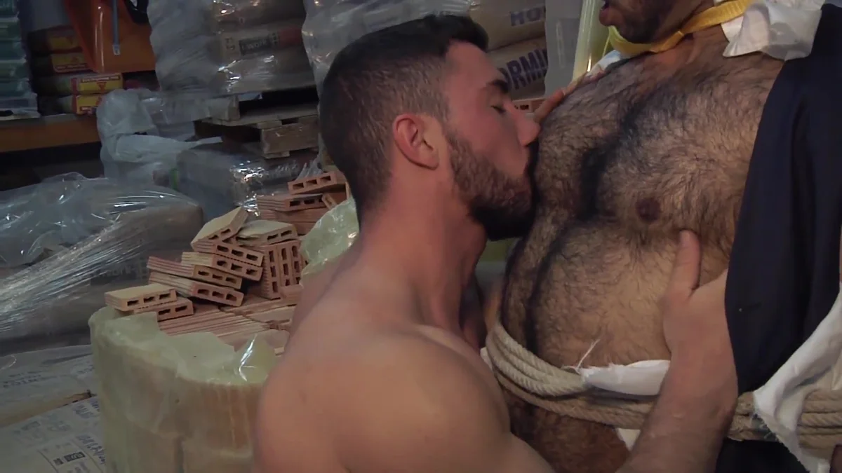 Menatplay: Smashing the Power Top