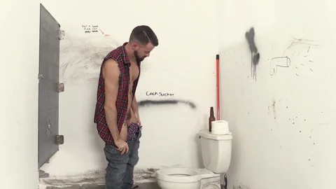 Bromo: Average Male Body in Gangbang Bareback