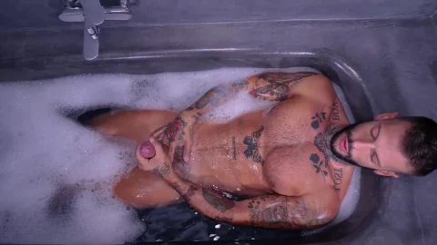 HotAFmen: Thick Ropes of Seed Eruption