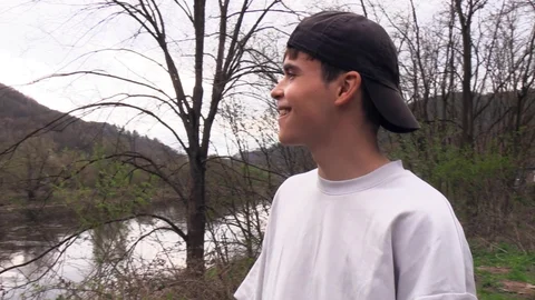 Czech Hunter: A Shy Guy Succumbs to Temptation