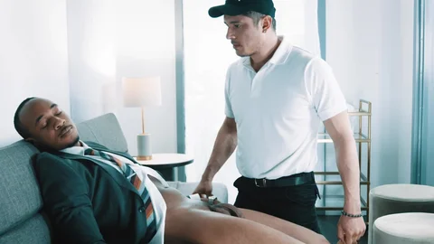 menatplay: Mr. King Plays After Hours