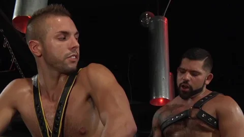 Club Inferno Dungeon: Sultry Spreading For Alessandro