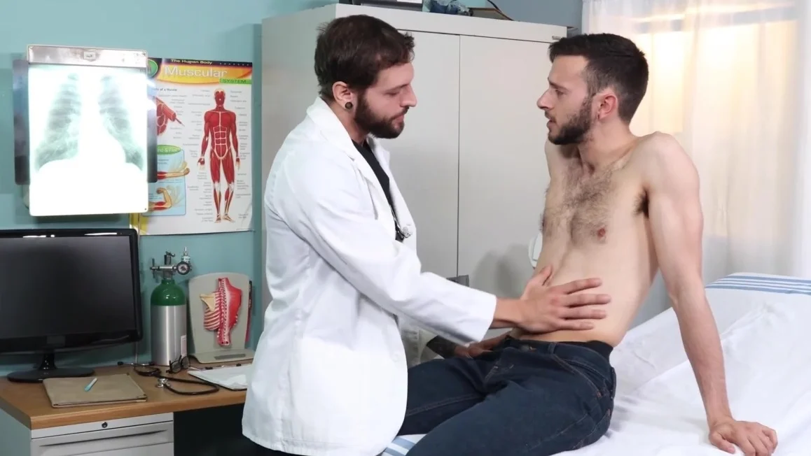 Nice sex session with a shredded guy that cums really hard