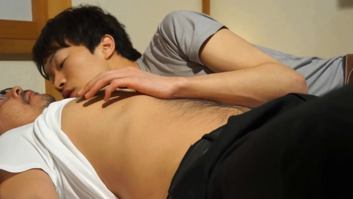GayAsianNetwork: Warm Hands Continue to Please Kairi