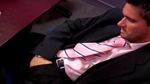 MenatPlay: Stress Relieving Massage For Big Dicked Steve