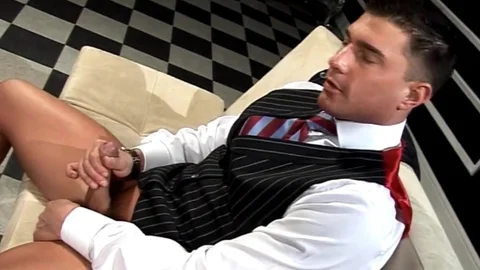 MenatPlay: Eric Dances Dirty at Auditions