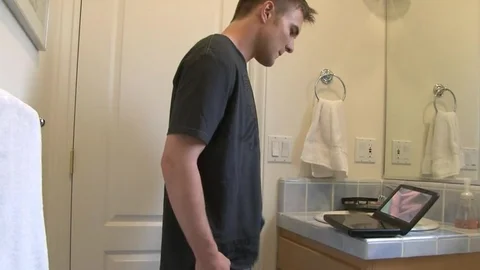 Next Door Twink: Bathroom Banging with Ryan