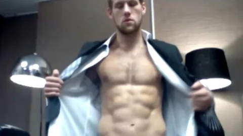 MenatPlay: Gorgeous Gym Rat's Secret Webcam Session