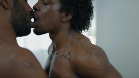 Noir Male: Shocking Seduction