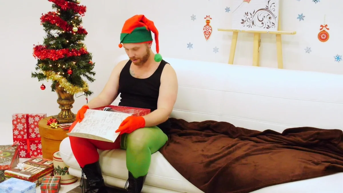 Bear Films: Santa's Gift: Sammy's Thick, Hot Xmas
