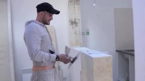 jalifstudio: Humping and Hissing with the Boys