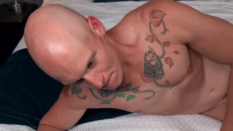 Str8 Chaser: Free Massage Ads: The Hidden Perks for Gays