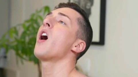 Str8togay: American Tristan Jaxx Fucked in The Kitchen