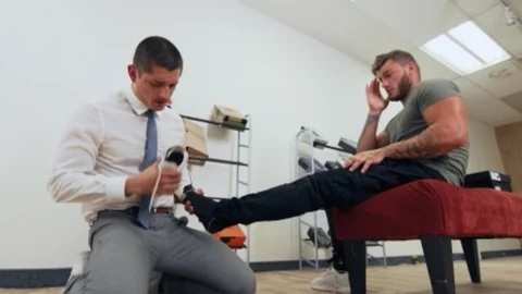 DrillMyHole: Hunk William Seed's Deep Throat Skills