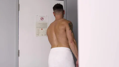 masqulin: Kit's Curiosity Reaches Climax