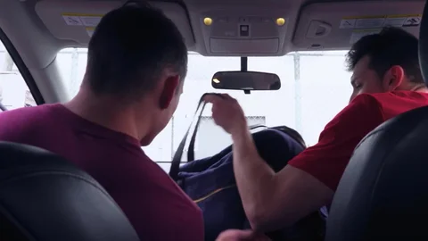 DrillMyHole: American Men Barebacking in the Living Room