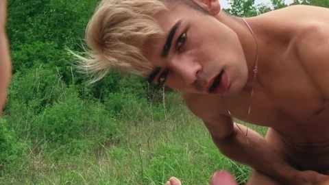 CzechHunter: Rookie's Raw Debut