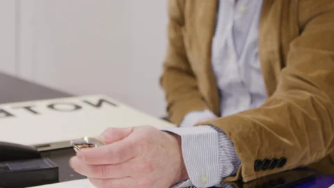 Noir Male: Sphincter-Squeezing Fun