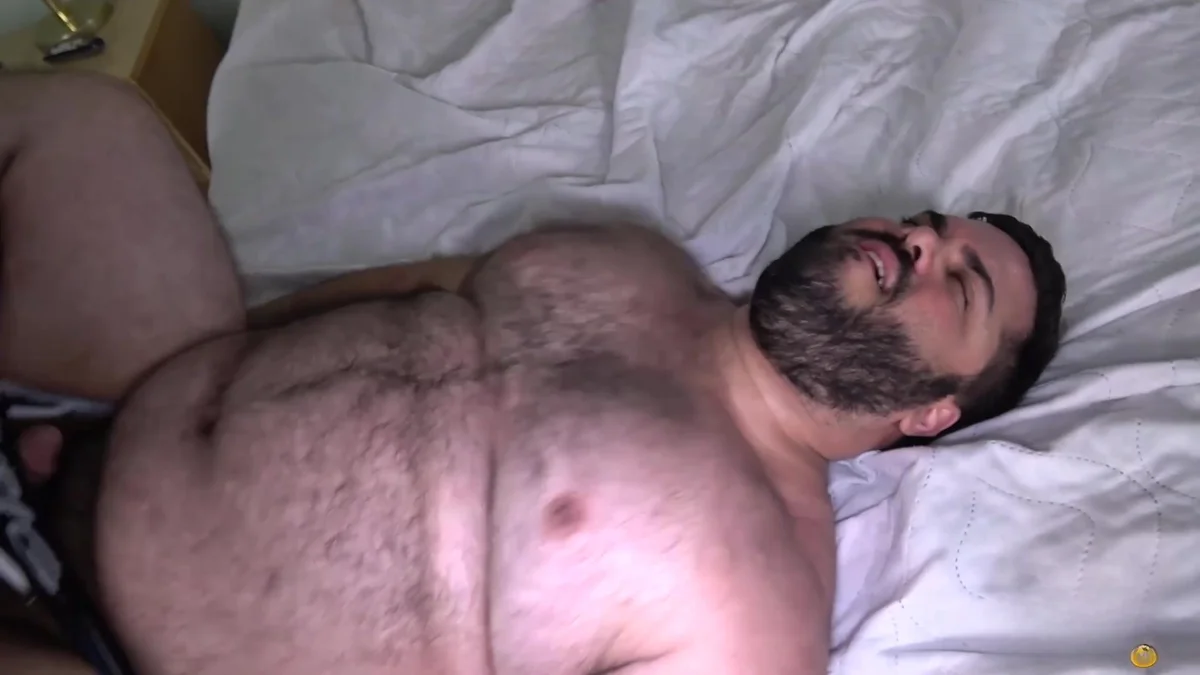 Bear Films: Tate's Ravenous Cubbing