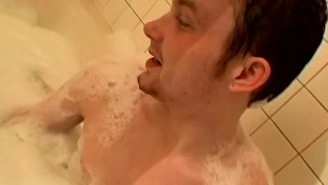 Boys-Pissing.com: Making a Splash, Billy Style