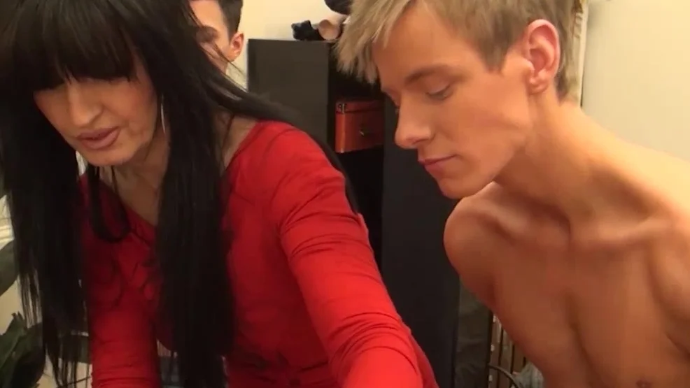 background forStaxus