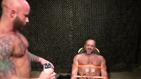 DaddysBondageBoys: Soldier Drake in BDSM Gay Scene