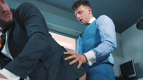 menatplay: Ridick's Hard-On for Black Friday