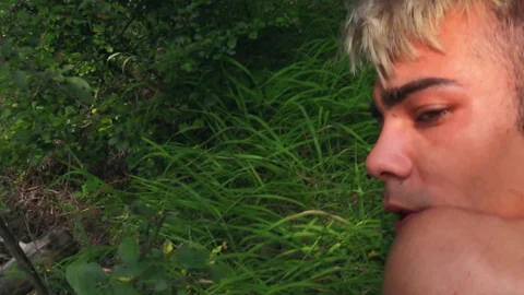 CzechHunter - Amateur Gay Dude Sucking Cock for Spare Cash