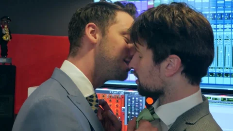 menatplay: Ex-Lovers Reunited In Studio Sins