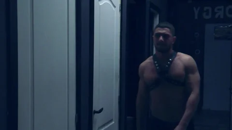 menatplay: Kneeling Logan Blows Unleashed Dato