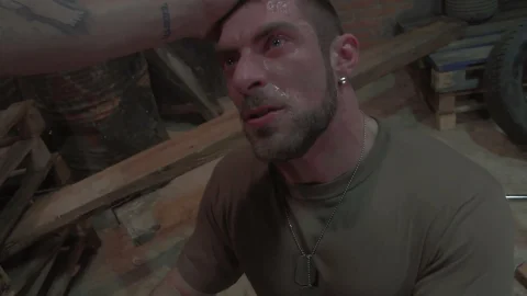 Men: Muscular American's Dominance