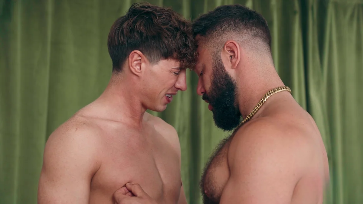 Sean Cody: Heatwave of Passion: A Backdoor Encounter