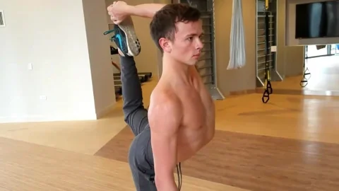 AmericanMuscleHunks: Logan Cross's Perfect Smooth Ass