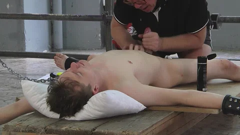 Boynapped.com: The art of ecstasy