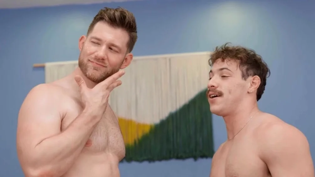 SeanCody: Muscled gay athlete Kyle missionary fucking