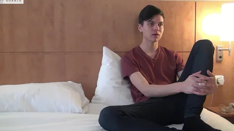 A Taste of South Africa and England Between the Sheets