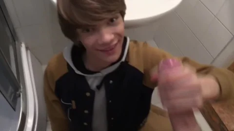 CzechHunter: A Youthful Conquest in the Library