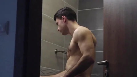 maskurbate: Sneaky Peeks at My Jocky Roomie