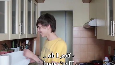 Beno's Bacon Toasties Get Him Hard