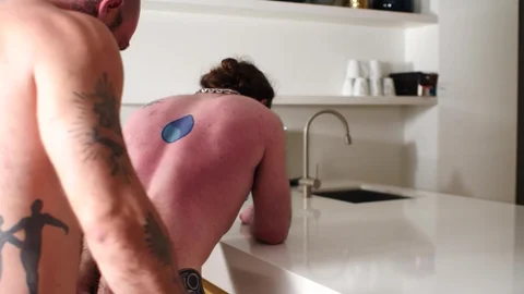 Bareback That Hole: Bareback Bathing Beauty