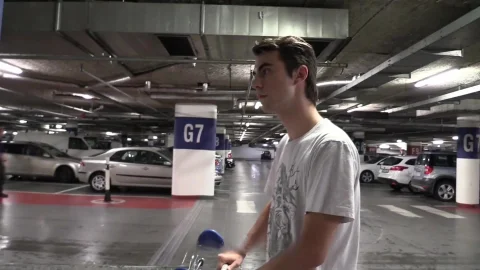 Czech Hunter: Hustling in the Hallways